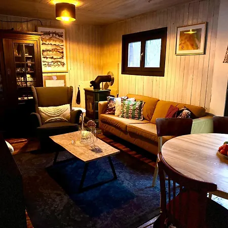 Chaloupka v lese u Kutné Hory Chalet *